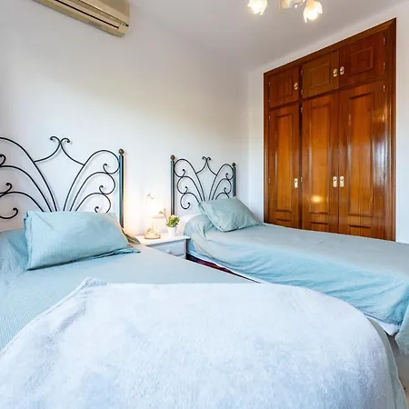 Апартаменты Malagasuite Dreamy Village Арройо-де-ла-Мьель